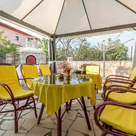 Kuca Za Odmor Lucy Lägenhet