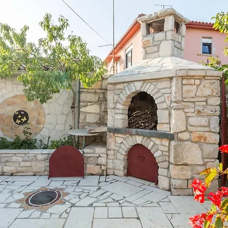 Kuća Za Odmor Lucy Apartament